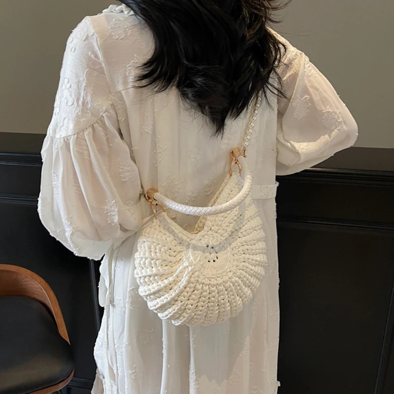 Conch Shell Knit Crochet Crossbody Shoulder BagPearl Chain Handmade Woven Women Sling BagElegant Delicate Cute Compact Purse 250930