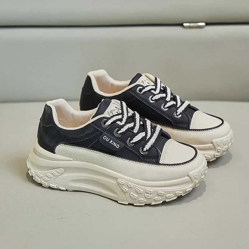 2024 New Model Shoes for Women Wearresistant and Antislip Casual Sports Shoes Thick Sole Adds Height Vulcanized Casual Shoes Z250930
