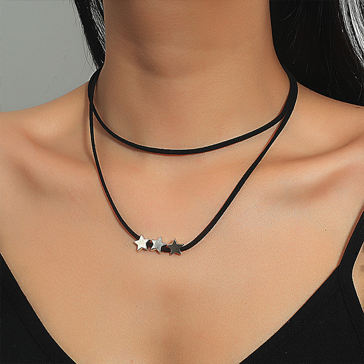 Minimalist Black Handwoven Double Layer Necklace Metal Star Heart Dragoy Choker Niche Design