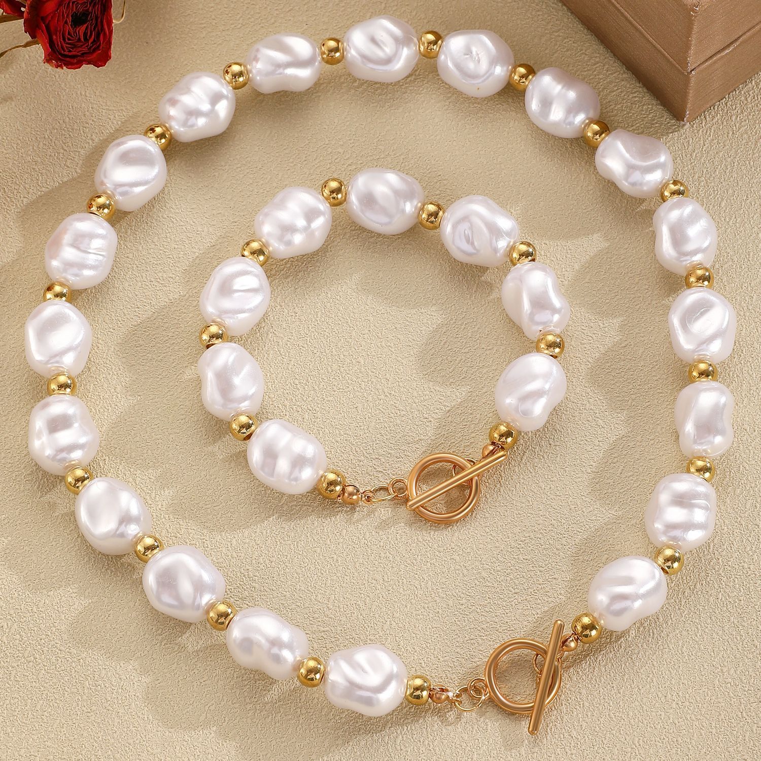 OT Buckle Jewelry Accessories High-end Irregular Baroque Pearl Necklace Bracelet Set for Women