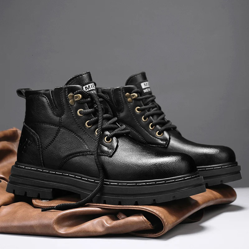 Mens LaceUp Shoes Winter Classic Mens High Top Boots Man Korean Version Casual Shoes Male Leather Fashion Boots 250930