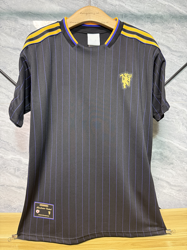 25 26 MAN CUNHA Soccer Jersey AMAD GARNACHO HOJLUND MAINOO MOUNT unted football shirt MARTINEZ FERNANDES YORO UNTED CASEMIRO Zirkzee Kids Child kit football gifts