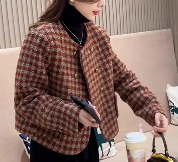 2025 designer short jacket paired with small coarse wool short jacket suitable for women's autumn and winter new fashion casual multifunctional j