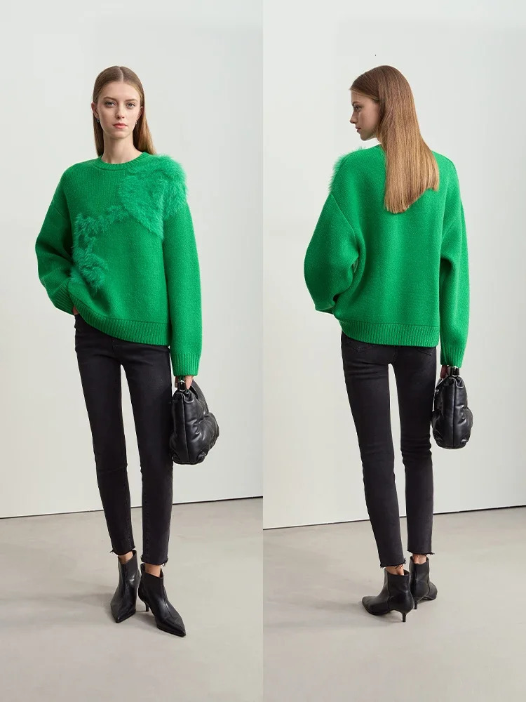 Amii Sweaters Women 2025 Winter Christmas Mink Strawberry Jacquard Oneck Sweater Pullover Loose Casual Top 12424098 250930