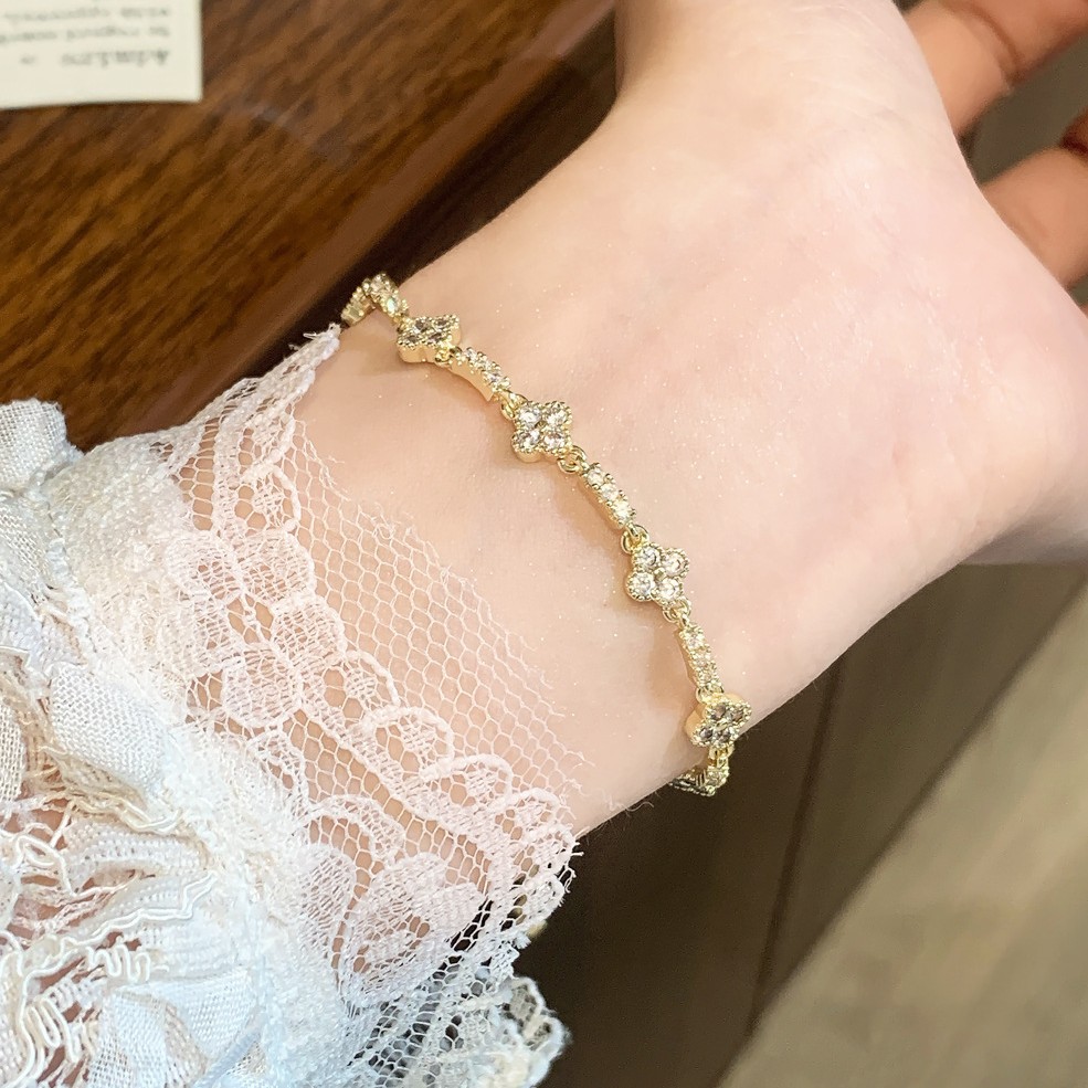 Korean Style Light Exquisite High-End Zircon Flower Bracelet Commuting Versatile Niche Design Fashionable Elegant Jewelry