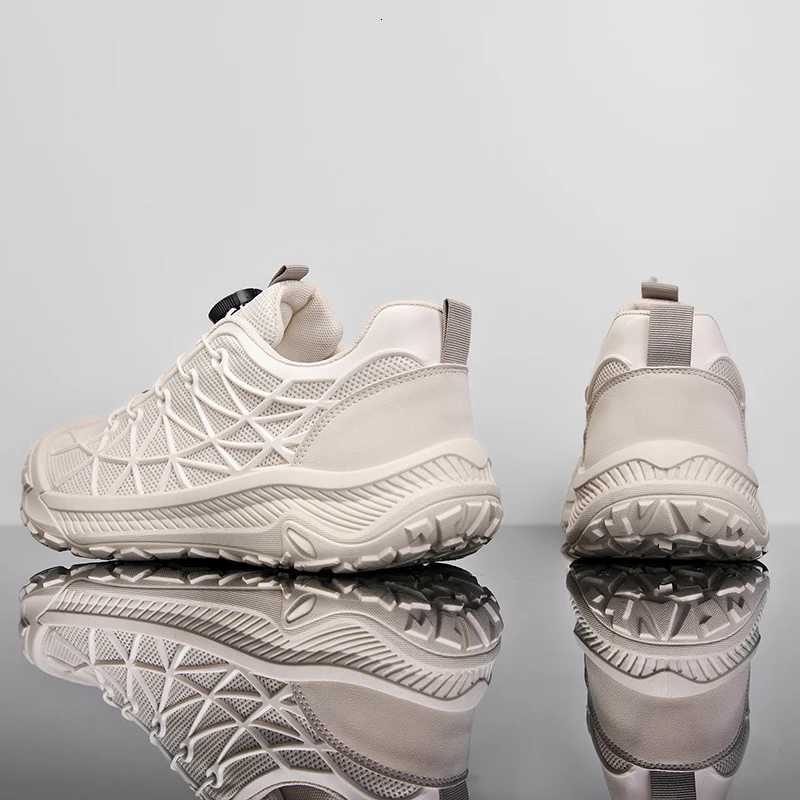 Low cut casual sports shoes versatile thick soled student sneakers mens shoes Z250930