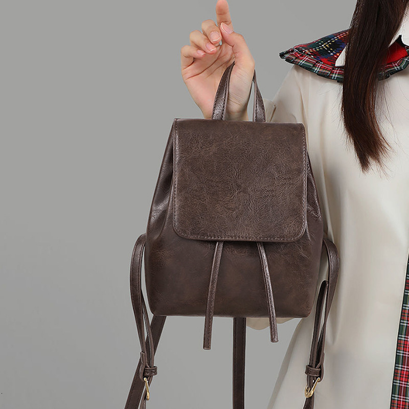 Designer Bag College Wind Backpack 2025 Spring Summer New Luxury Bag Backpack High-end Leather Double Shoulder Bag Small Backpack For Women