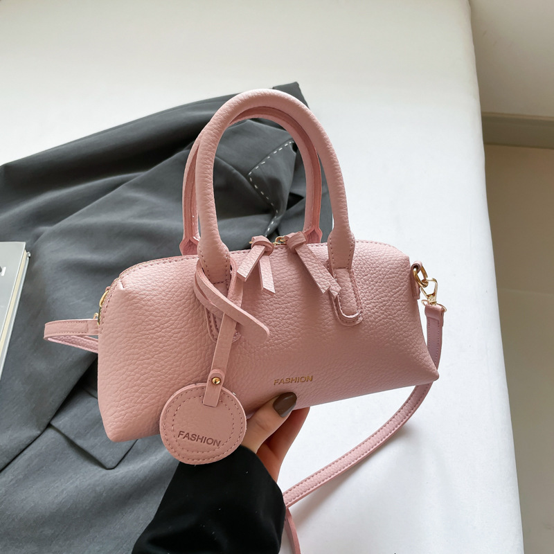 Fashion Trend Women's Handbag Retro Elegant Style Luxury Bag 2025 Autumn/Winter New French Style Texture Shoulder Bag Designer Bag