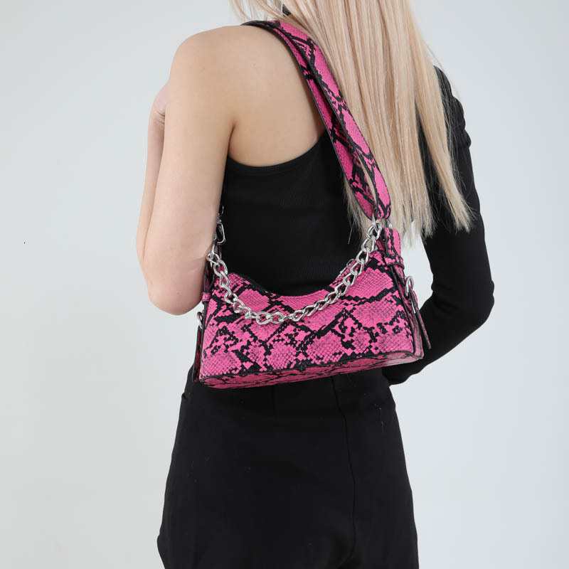 European and American style snake skin pattern women's fashionable armpit bag autumn and winter new item chain design retro luxury bag designer b