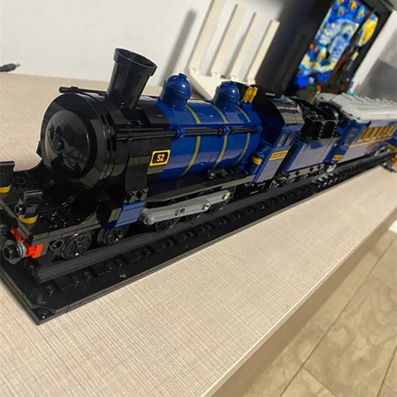 Luxury Travel Train Moc 21344 Compass Train Building Blocks Model Bricks Toy Childrens Christmas Gift In Stock L250930