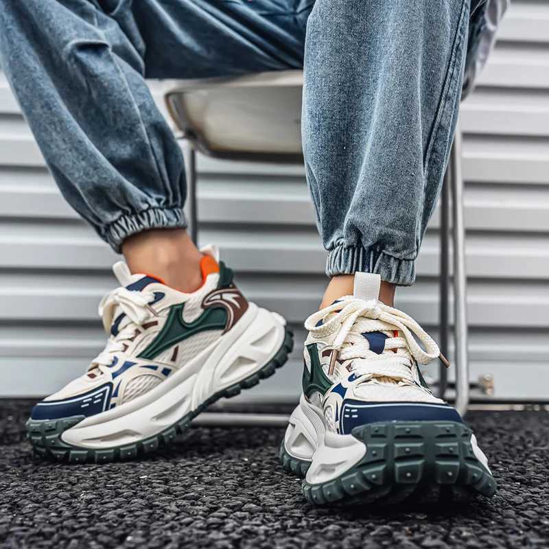 Mens Sports Shoes Fashionable and Casual Mens Thick Soled Sports Shoes Street Style Easy To Match Z250930