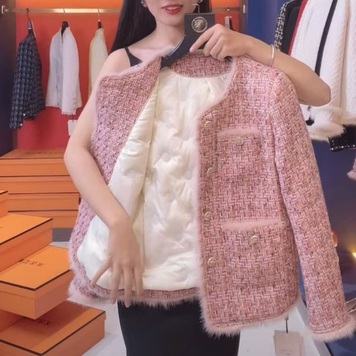 2025 Pink Quilted Designer Women's Open cardigan New Loose Korean fashion Thick Wool Casual Social Coarse Wool Short Top Autumn/Winter New Luxury