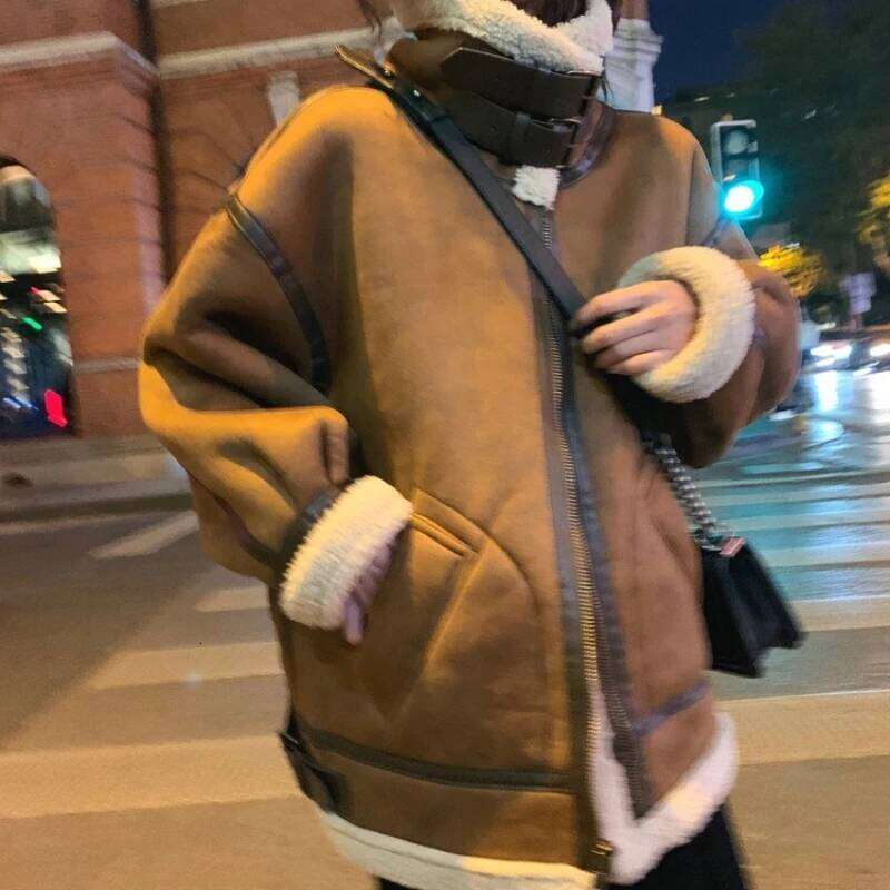 Fashion Bomber Jacket Zipper Sheepskin Outwear Women Warm Winter Faux Fur Suede Leather Lambswool Spliced Parkas Coat