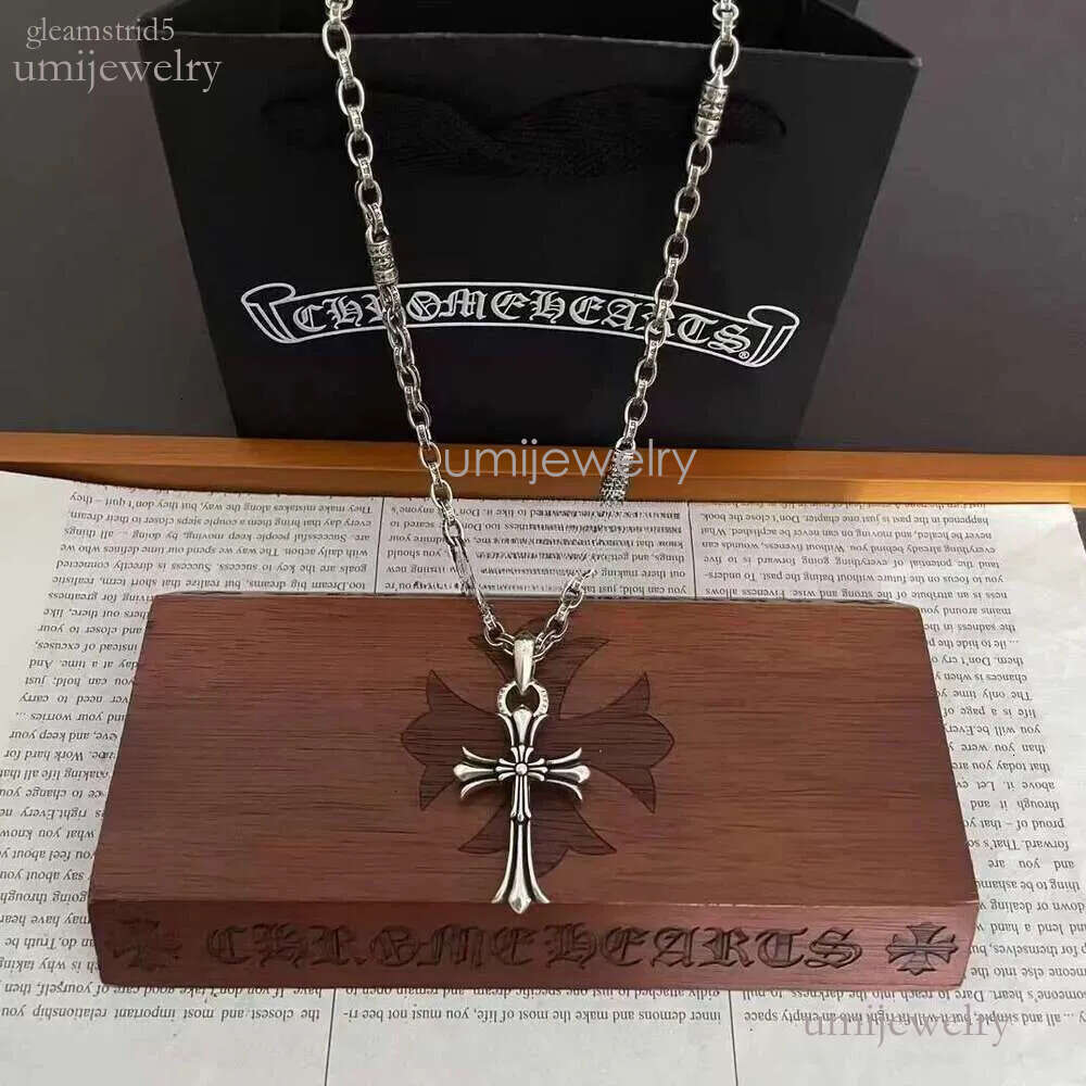 Chrome Designer Chrome Necklaces New Vintage Pendant Cross Crome Couples Black Chain White Dias Chrme Jewelry Cross Necklace Ffb 4