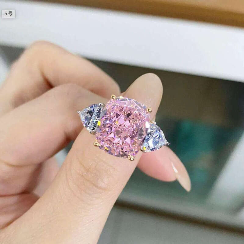 DHCollections Stylish Metal Finger Ring for Her Size 5-9 Jewellery Gift