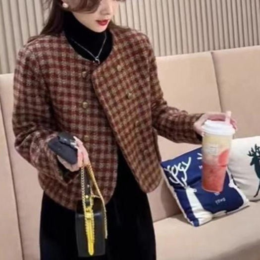 2025 designer short jacket paired with small coarse wool short jacket suitable for women's autumn and winter new fashion casual multifunctional j