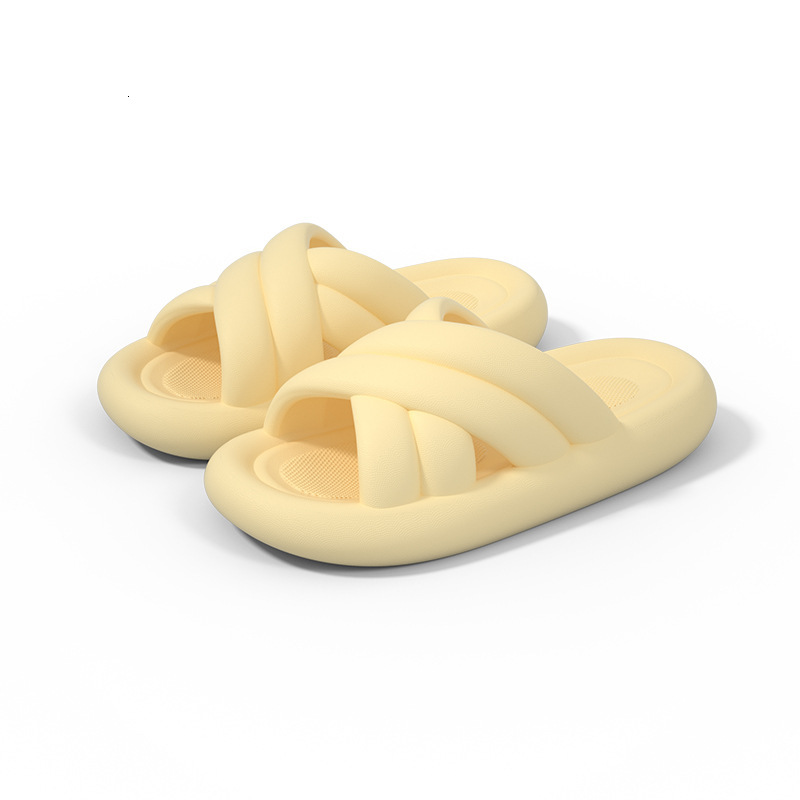 Stepping on Clouds Feeling Women, Outdoor Wear, High-End Indoor Home Bath Slippers, Non-Slip, Odor-Free EVA Slippers for Summer ddmymarket