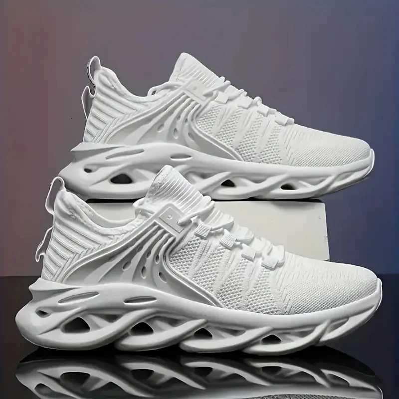 Mens Breathable Casual Sneakers Air Mesh Running Shoes Lightweight Summer Outdoor Fashionable Rebound Running Shoes Z250930