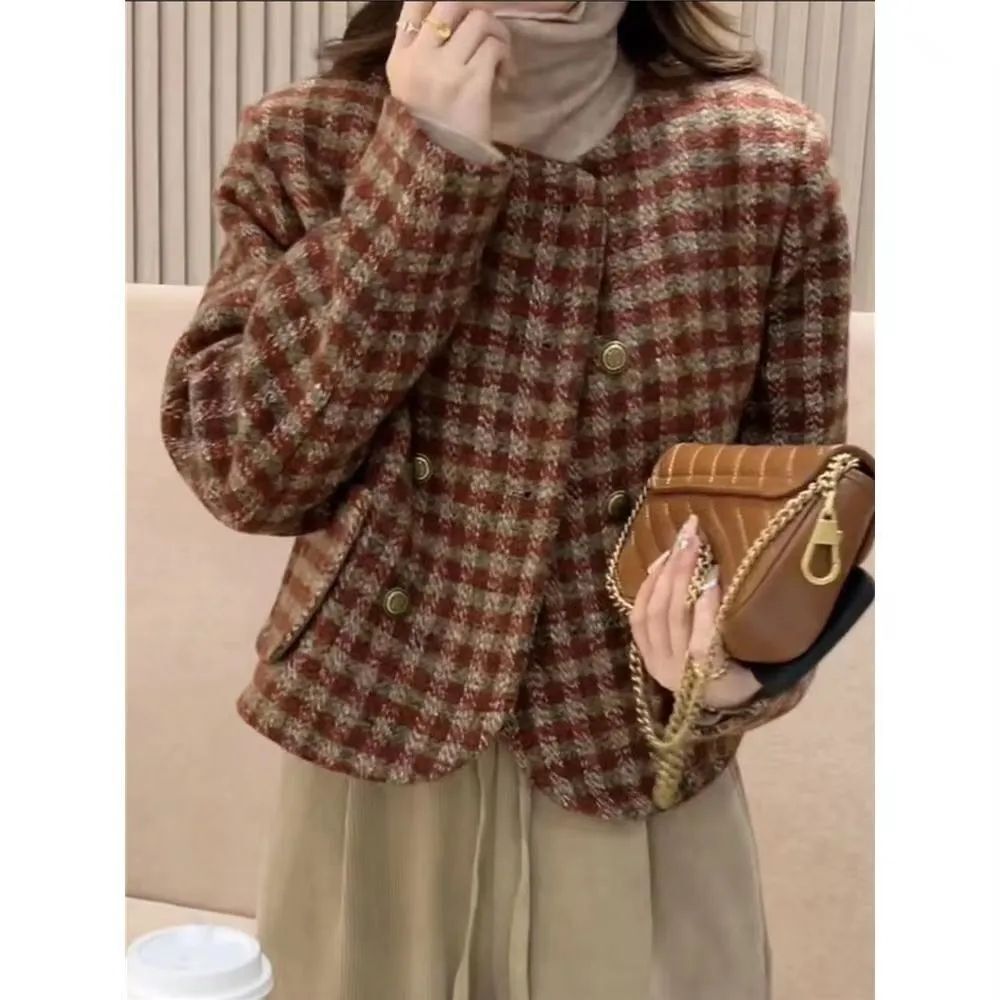 2025 designer short jacket paired with small coarse wool short jacket suitable for women's autumn and winter new fashion casual multifunctional j