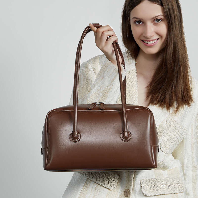 Luxury bag Genuine Leather Boston Bowling Handbag Shoulder Pillow New Square Underarm Women s Bag