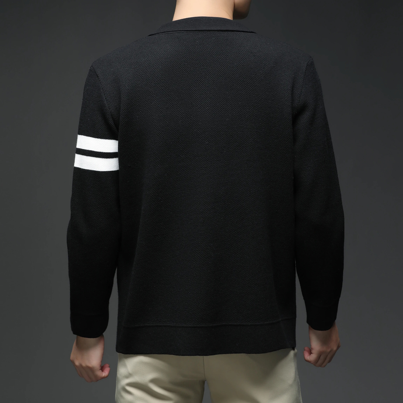 Mens knitted cardigan collar autumn and winter mens sweater fashion versatile leading jacket 250929