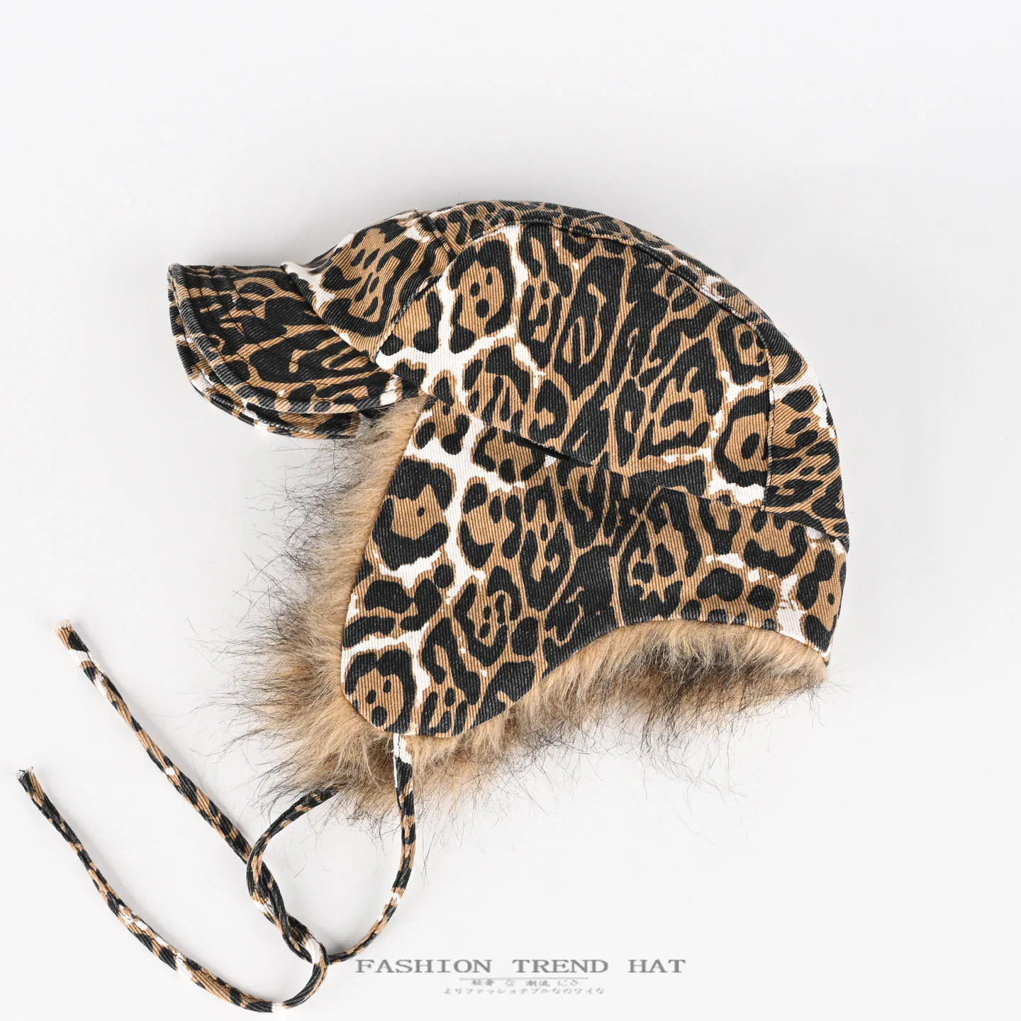 Winter Warm Trapper Hat for Women Men Leopard Print Earflap Beanie Retro Street Cool Style Ushanka for Outdoor Snow Riding 250929