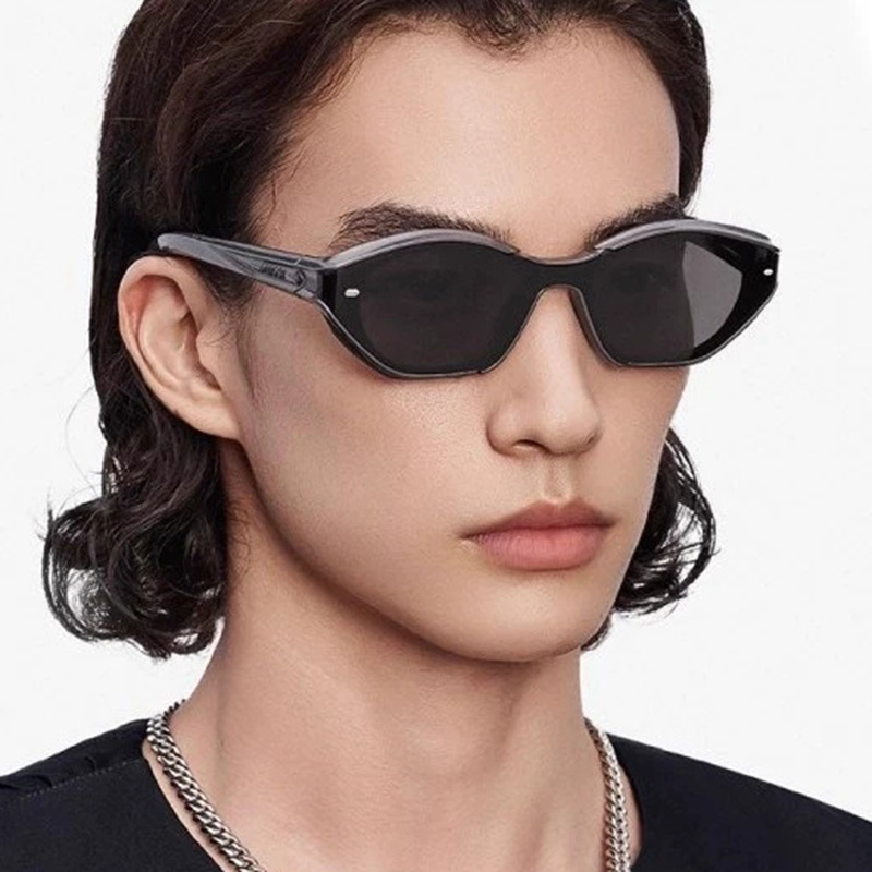 2025 New Cat Eye Sunglasses for Women Men Stylish UV Protection Sun Glasses Trendy Photo Ready Eye wear