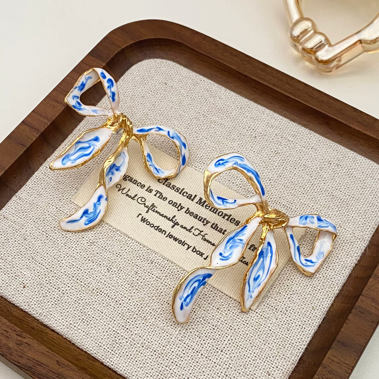National Style Elegant Fresh Simple Handmade Oil Drop Bowknot Exaggerated Blue and White Porcelain Color Painted Earrings for Women