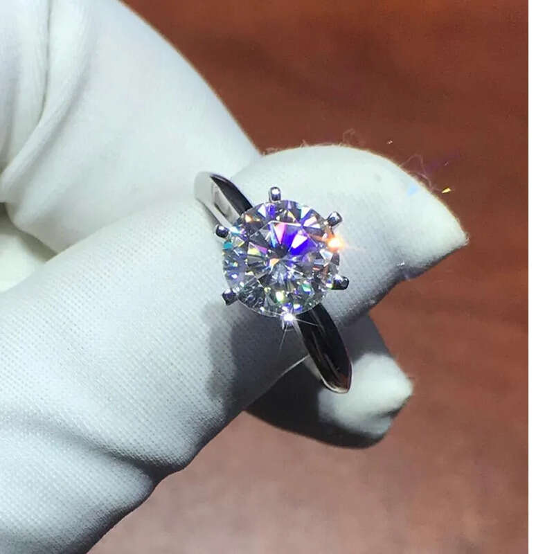 Victoria Wieck Brand New Jewelry Pure 100% Sterling Sier Solitaire Round Cut White Topaz CZ Dia Women Wedding Band Ring