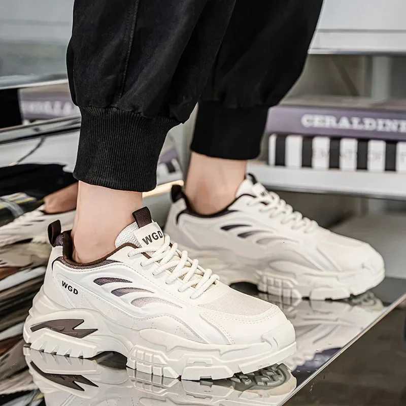 New Mens Thick Soled Raised Running Shoes Lightweight Fashionable Versatile Anti Slip and Durable Sports and Leisure Shoes Z250930