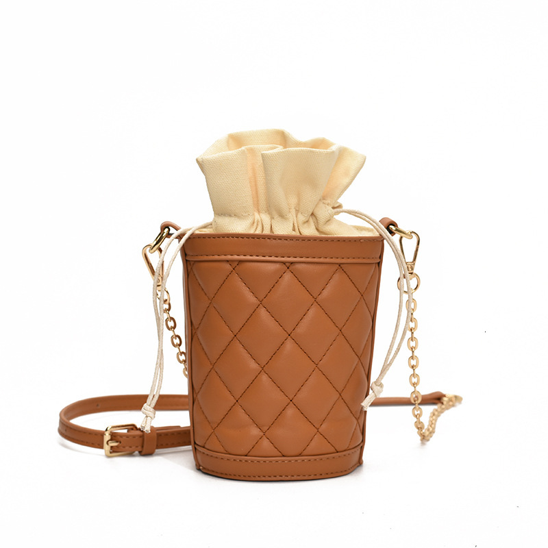 Women's mini handbag with diamond grid texture, solid color drawstring, pleated luxury bag, autumn and winter new fashion bucket bag, designer ba