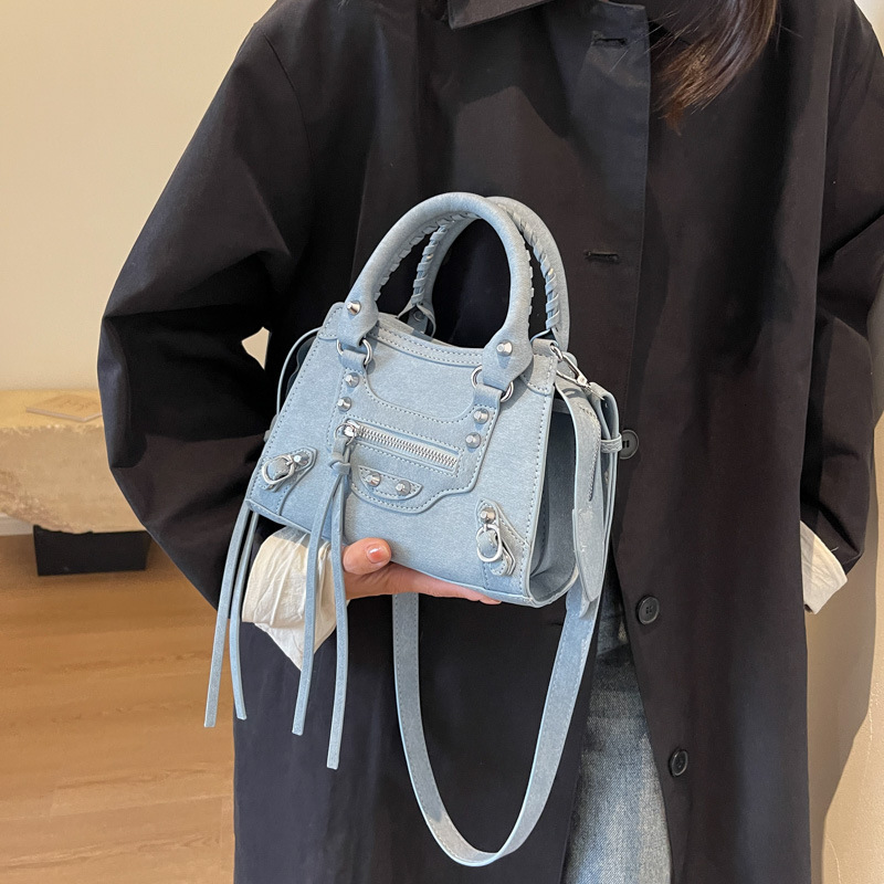 Hong Kong style retro style handbag autumn and winter new item women's spicy girl personality rivet luxury bag trendy designer bag