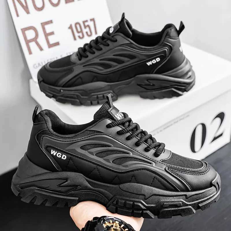New Mens Thick Soled Raised Running Shoes Lightweight Fashionable Versatile Anti Slip and Durable Sports and Leisure Shoes Z250930
