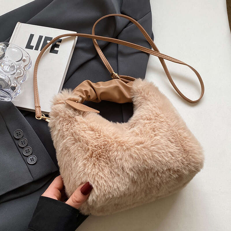 Autumn Niche High-End Handbag for Women, New Winter Versatile Fashion Single Shoulder Furry Crossbody Bag 3