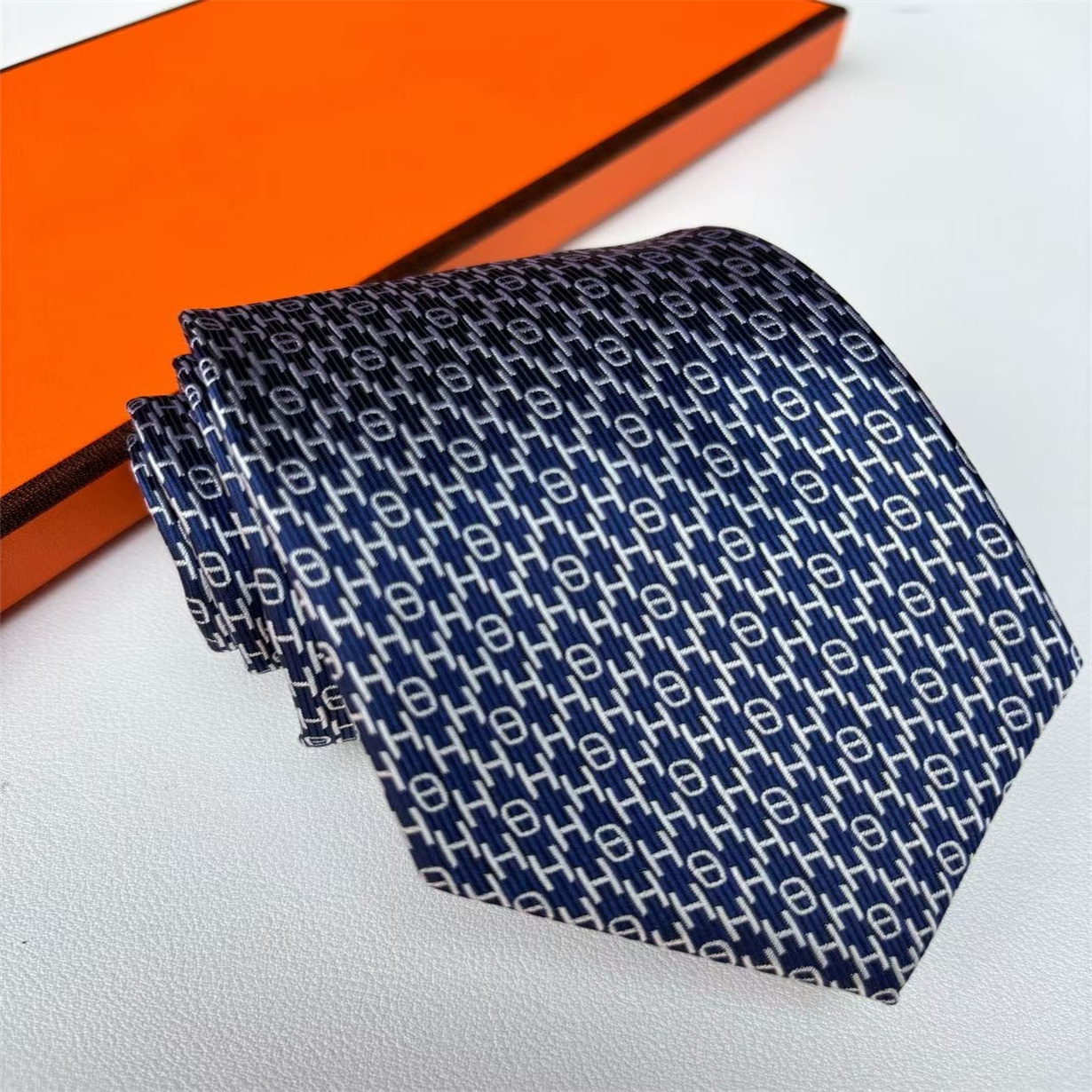 2025 Luxury New Designer 100% Tie Silk Necktie black blue Jacquard Hand Woven for Men Wedding Casual and Business Necktie Fashion Hawaii Neck Ties With box 249