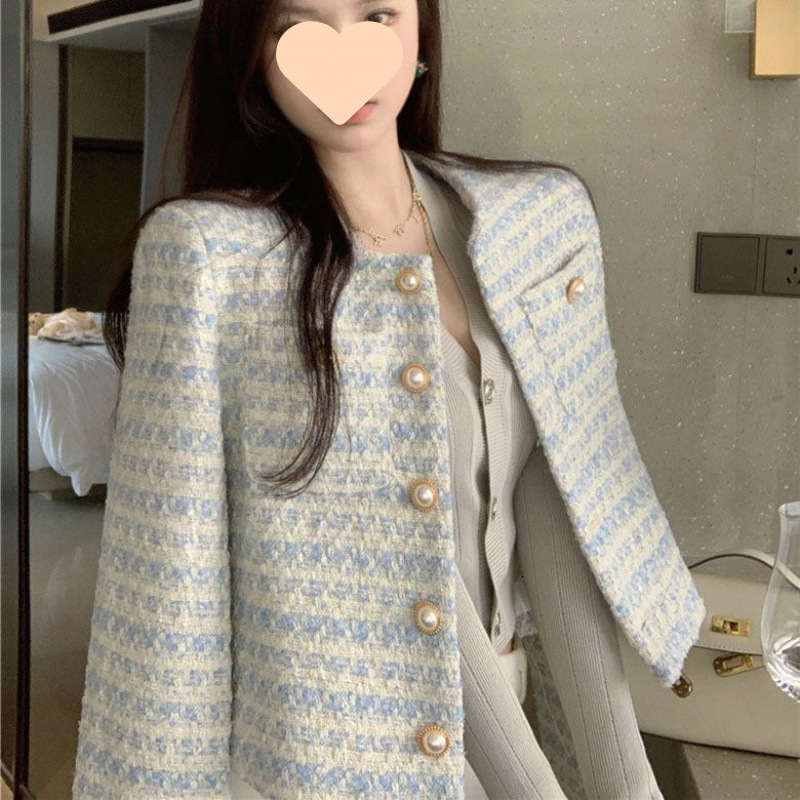 2025 designer jacket new French slim fit round neck multifunctional social style design pearl button early autumn top coarse wool short luxury