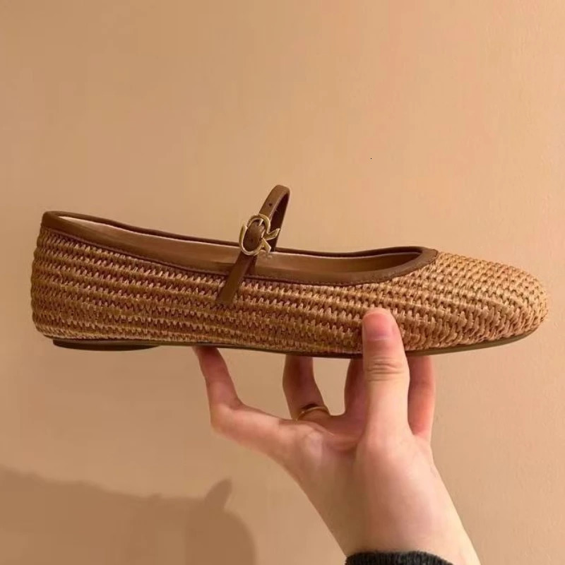 Spring Summer 2025 Style Shoes Weaving Hollow Out Sandals Square Toe Buckle Strap Flats Shoes Women 250930