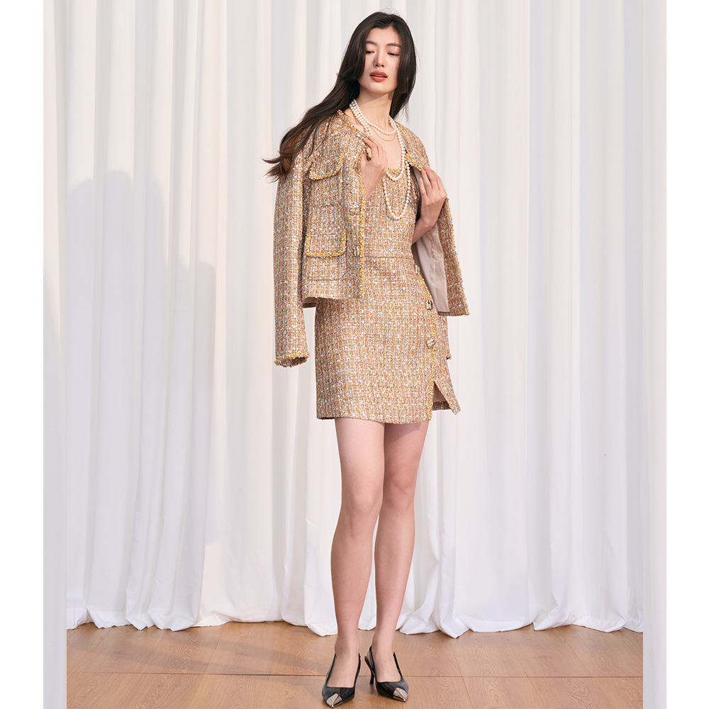 2025 autumn new French retro chic lightweight luxury gold sequin suit jacket autumn coarse fur design short jacket winter new designer jacket luxury j