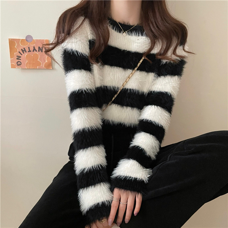 2025 Autumn and winter fashion new imitation mink fur short coat fur coat slim fit striped knitted designer women's short fashion cardigan wool s