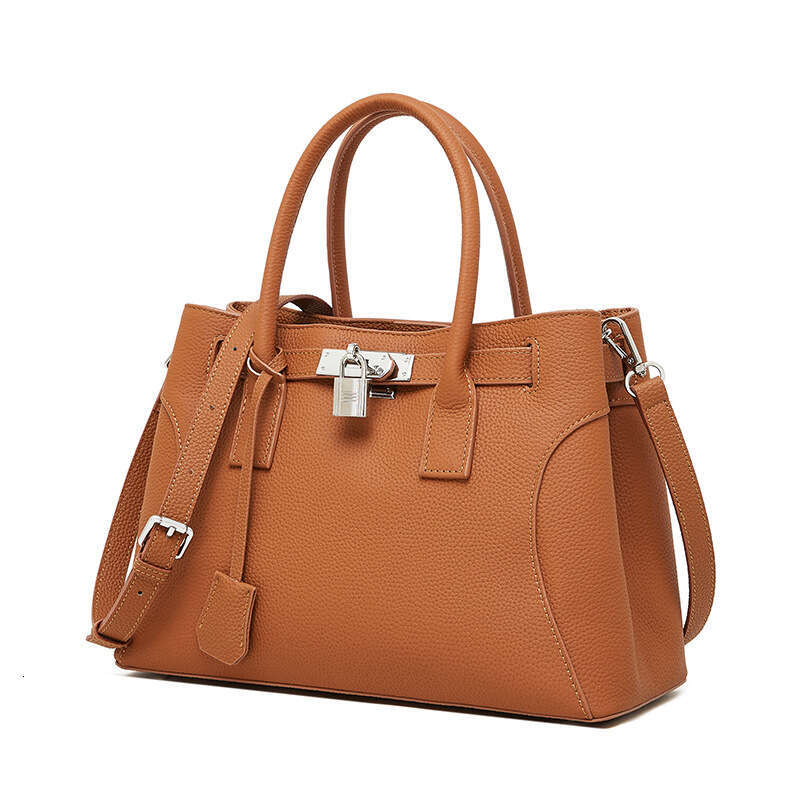 Luxury bag New Niche Design High End Genuine Leather Shoulder Tote Large Capacity Handbag Fashion Commuter Women s Bag