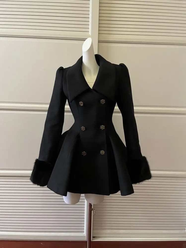 Winter Hepburn Black Fur Collar Woolen Coat French Style Vintage Blends Slim Midlength Outwear Elegant Lolita Warm Outfits 250929