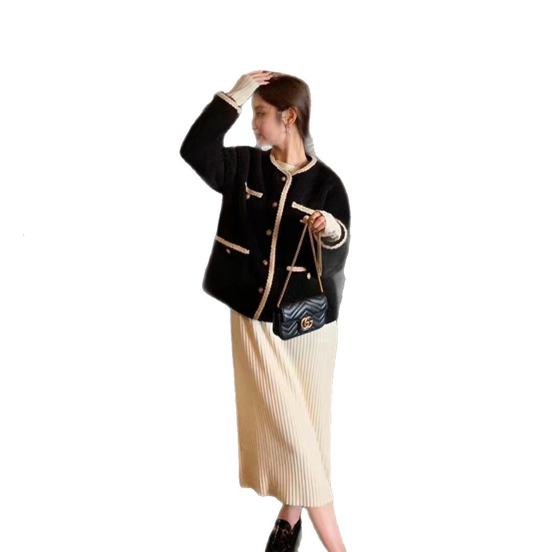 2025 designer jacket, French retro style coarse wool short jacket, women's autumn fashion and winter new loose fit cardigan sweater, autumn and w