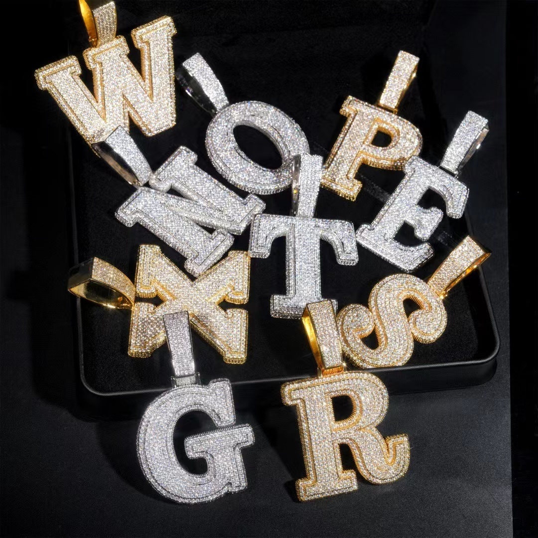 Fine Jewelry Custom Pendant Iced Out VVS Moissanite Diamond Pendant Hip Hop Gold Plated 925 Sterling Silver Letter Pendant Men