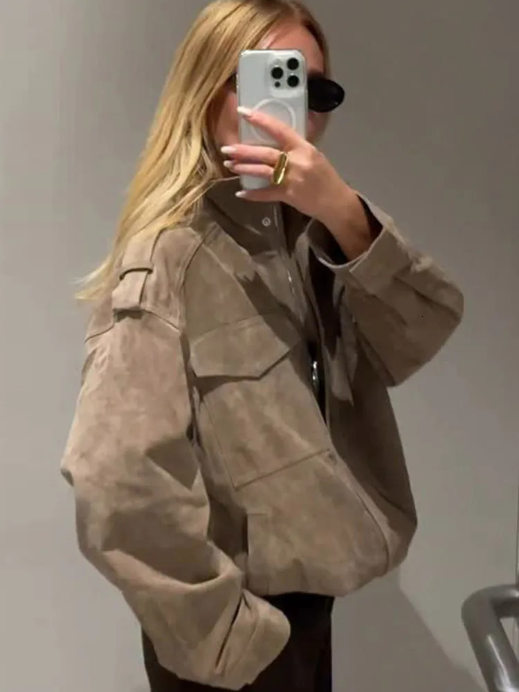 Womens Vintage Suede Bomber Jacket Loose Stand Collar Zipper Pockets Long Sleeve Female Coat 2025 Autumn Lady Casual Streetwear 250929