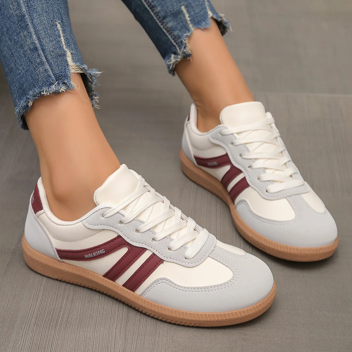 Women Sneakers Spring Flat Loafers Comfortable Slip on Soft Female Sneakers Lightweight Outdoor Shoes for Women 250930