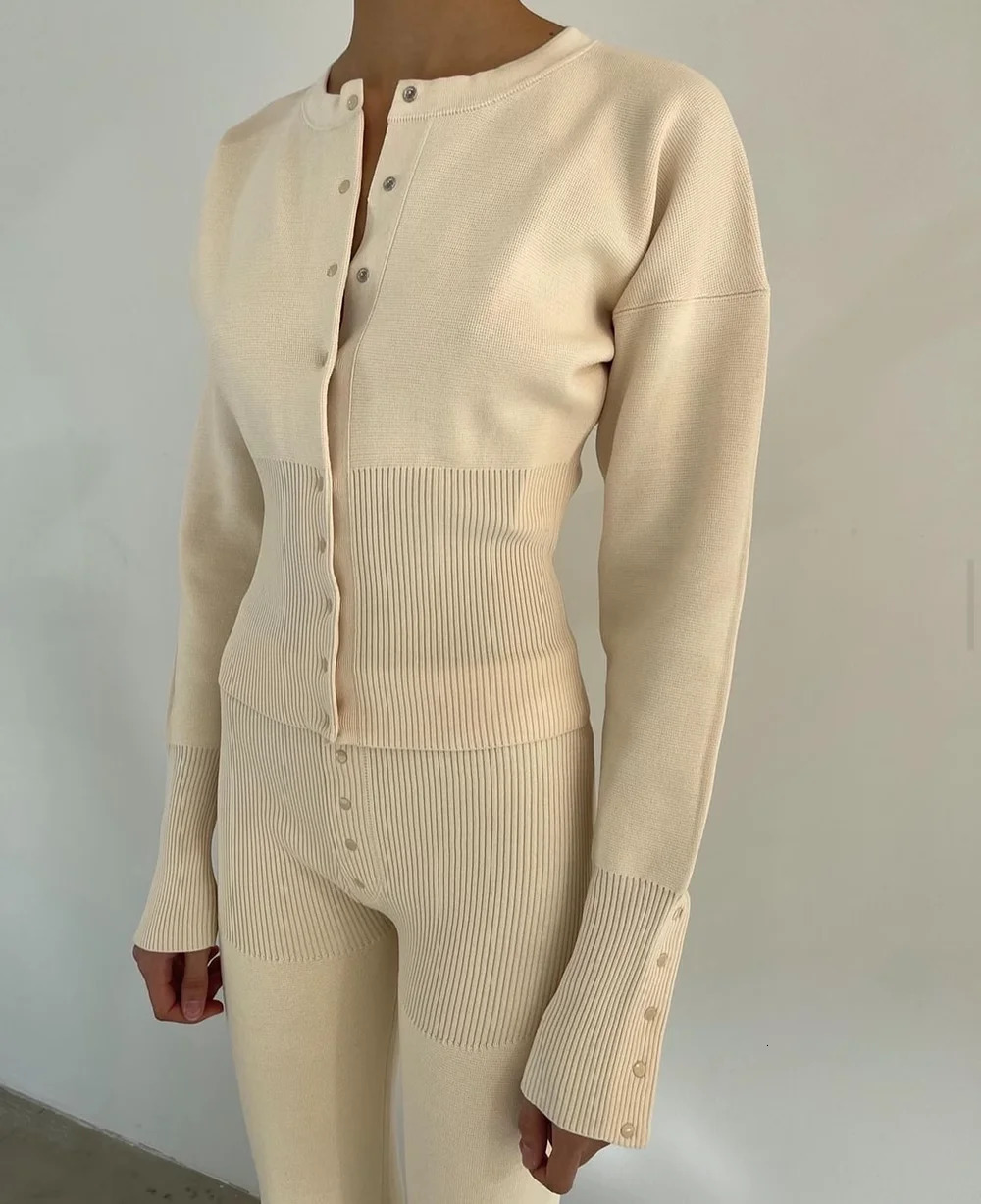 OREUND IRIs round neck single breasted knitted sweater short top with thin underneath 250930