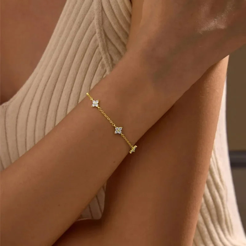 925 Silver Plated Cz Fourleaf Flower Bracelet for Women Girl Cute Dainty Adjustable Link Chain Bracelet Trend 18k Gold Jewelry 250928