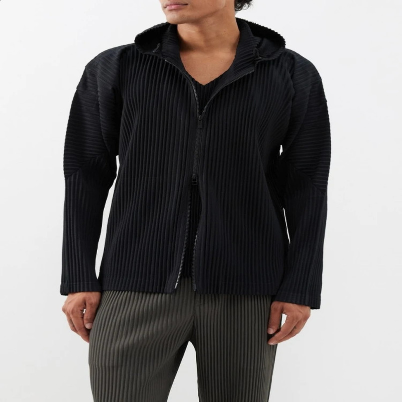 Miyake Pleated Coat Men Clothing Two Way Zipper Jacket Classic Fashion Hoodie 241116