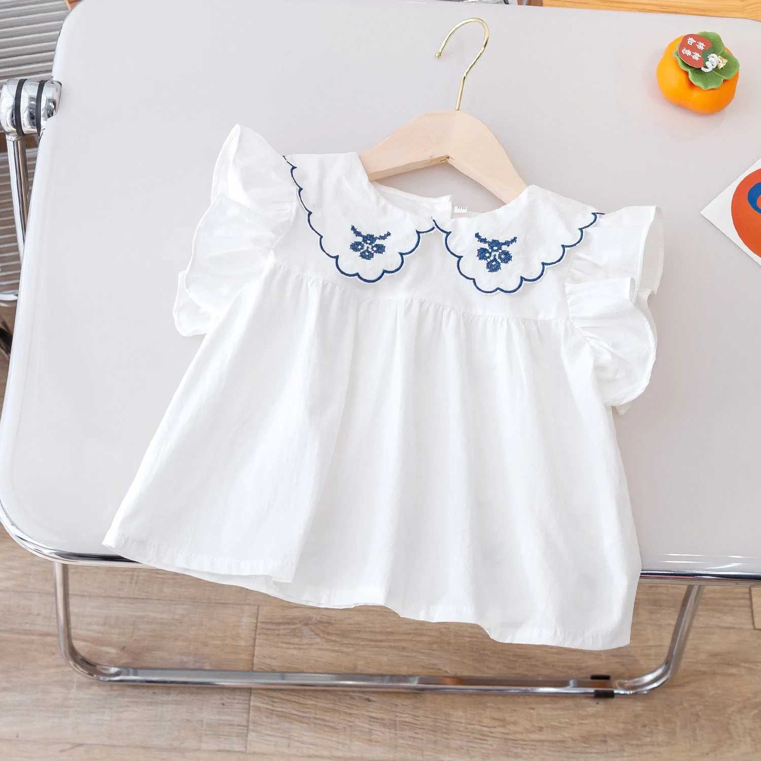 Girls ShortSleeved Tops Summer New Middle and Small Children Loose Version of Doll Dress Shirt Baby Solid Colour Clothes C251007