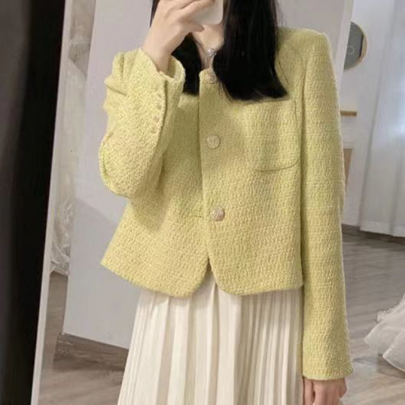 2025 Women's Designer Jacket Spring and Autumn New High end Unique Small Flower Knitted design Multi functional Short Coat New Coarse Wool Short 